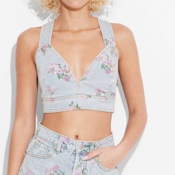 wild fable Tops - WILD FABLE Floral Light Wash Cropped Denim Vest